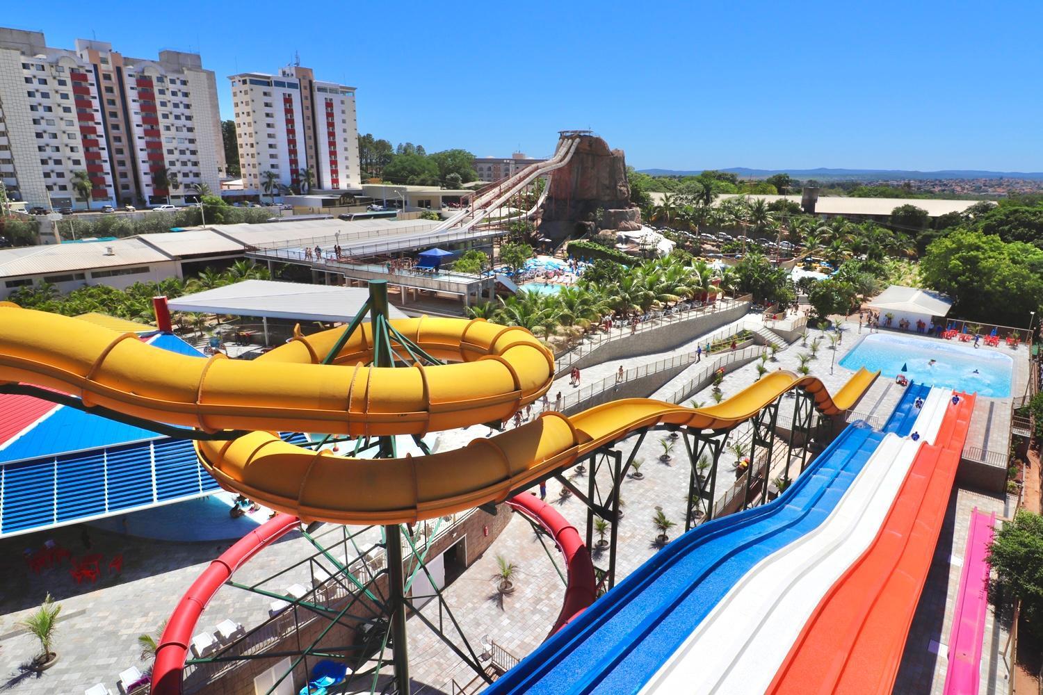 Spazzio Diroma - Com Acesso Acqua Park 卡达斯诺瓦斯 外观 照片